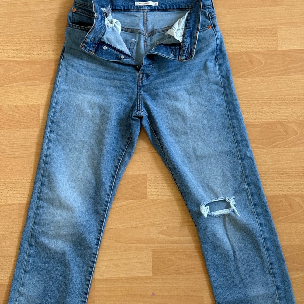 Levi's Women's Wedgie Straight